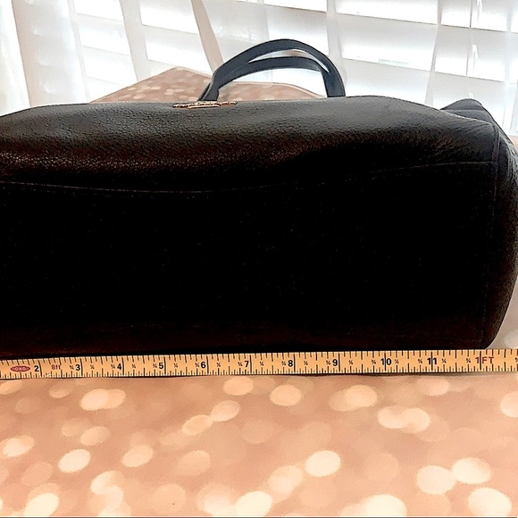 Coach Classic Large Black Leather Bag - Picture 12 of 15